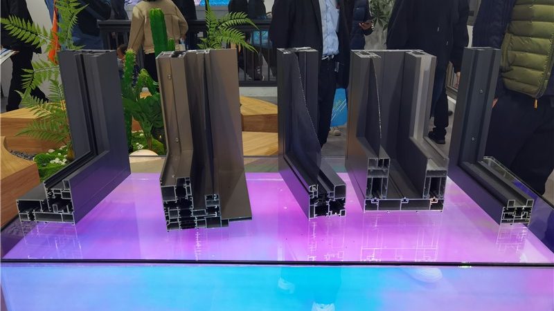 玻璃幕墙规范2025版解读：新标准下的行业变革
